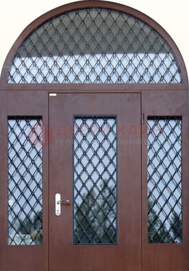 Крепкая стальная арочная дверь со стеклом и ковкой ДА-21 в Старой Купавне