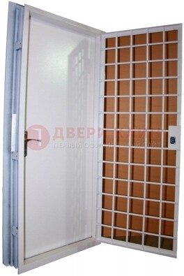 Белая стальная бронированная дверь с нитроэмалью ДБ-7 в Старой Купавне