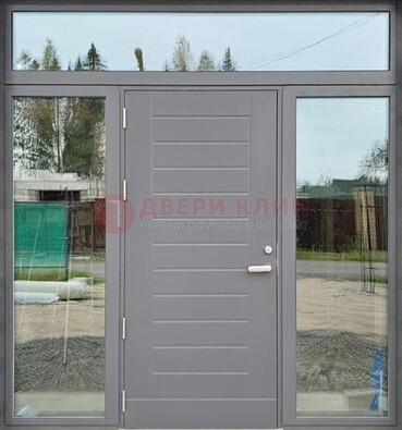 Серая стальная дверь с панелью МДФ и стеклянными фрамугами ДФГ-28 в Старой Купавне