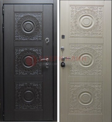 Темная стальная дверь с МДФ ДМ-161 для коттеджа в Старой Купавне