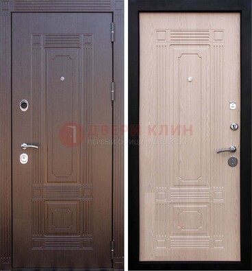 Коричневая входная дверь с МДФ ДМ-173 для кирпичного дома в Старой Купавне