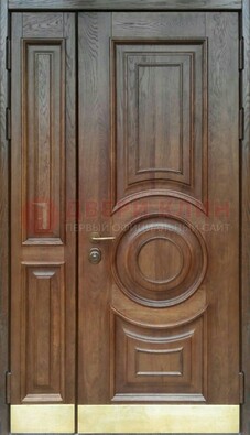 Коричневая двухстворчатая дверь с массивом дуба ДМД-71 в Старой Купавне