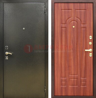 Входная темно-серая дверь с порошковой отделкой и МДФ Миланский орех ДП-281 в Старой Купавне
