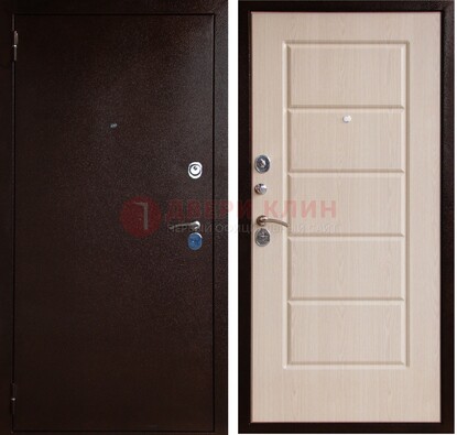 Коричневая металлическая дверь с порошковым окрасом ДП-92 в Старой Купавне