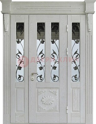 Входная парадная дверь со стеклом и ковкой в белом цвете ДПР-93 в Старой Купавне