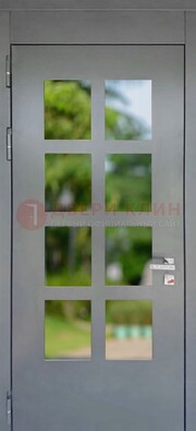 Серая металлическая дверь со стеклом ДС-78 в Старой Купавне