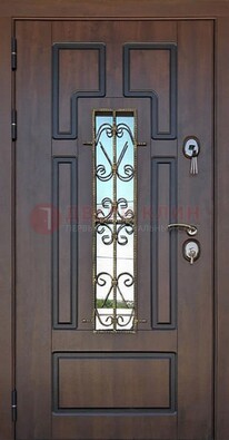 Уличная дверь со стеклом и ковкой в коричневом цвете ДСК-181 в Старой Купавне