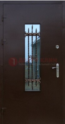 Надежная металлическая дверь со стеклом и ковкой ДСК-47 в Старой Купавне