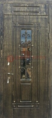 Зеленая входная дверь со стеклом и ковкой ДСК-67 в Старой Купавне
