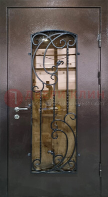 Металлическая дверь со стеклом и ковкой ДСК-95 для магазина в Старой Купавне
