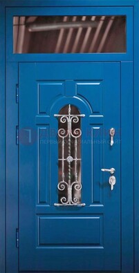 Синяя железная филенчатая дверь со стеклом и ковкой ДСК-97 в Старой Купавне