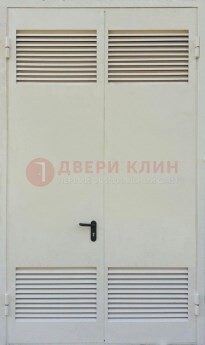 Белая металлическая противопожарная дверь с вентиляционной решеткой ДТ-6 в Старой Купавне