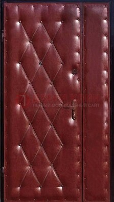 Бордовая тамбурная дверь ДТМ-25 в Старой Купавне