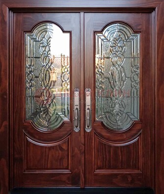 Классическая железная дверь с массивом дуба для входа ВЖ-23 в Старой Купавне