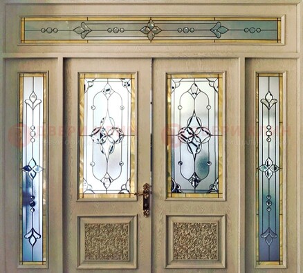 Светлая парадная стальная дверь с витражами ВЖ-6 в Старой Купавне